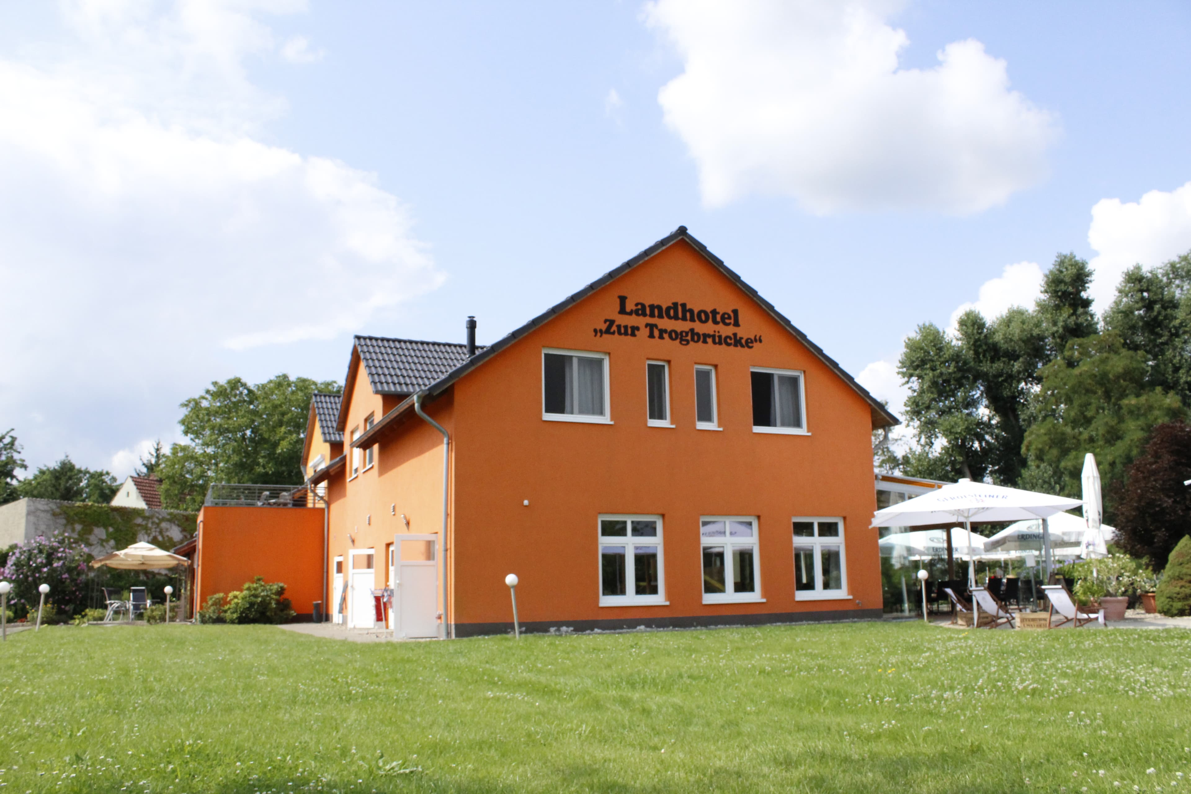 Das Landhotel Trogbrücke von außen